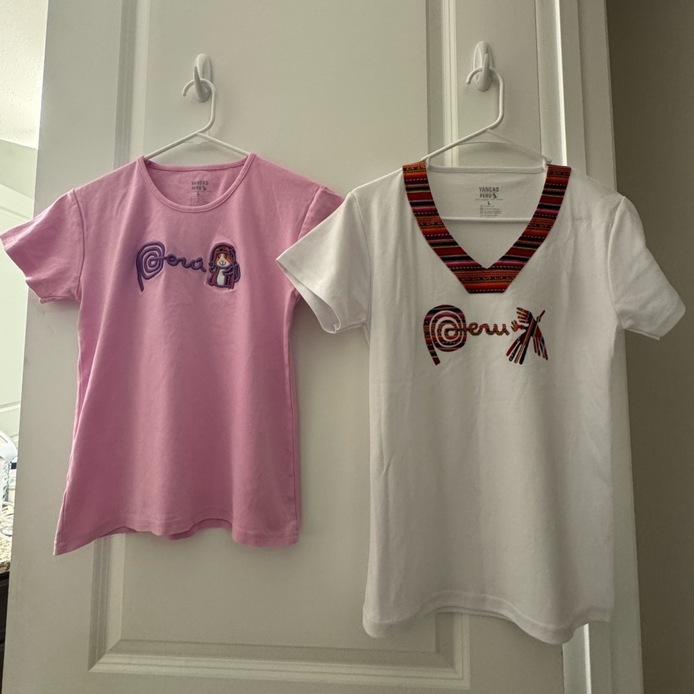 Set of two Kids/Girls Large Pink and White T-Shirts Peru